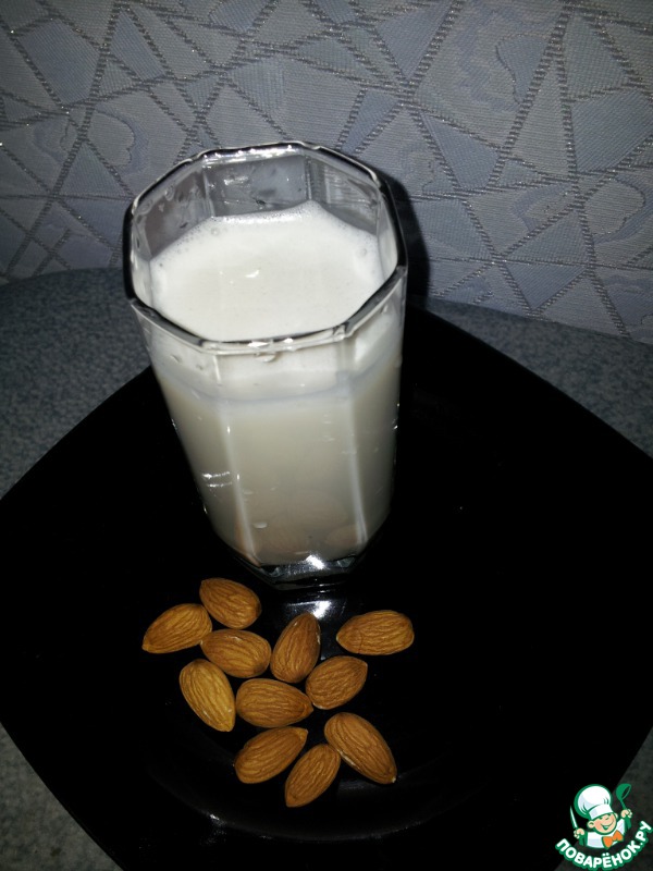 Nut milks (almond)