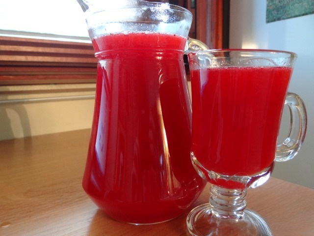 Морс из яблок, клюквы, брусники и мяты