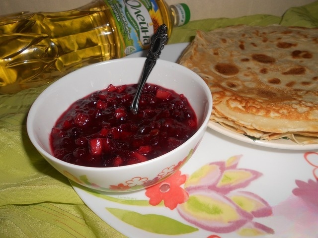 Cranberry sauce for pancakes