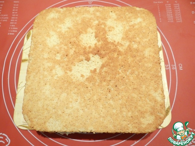 Honey-poppy seed cake with cream Manne