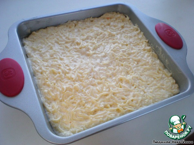 Cottage cheese and noodle casserole