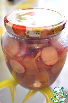 Radishes in a spicy marinade