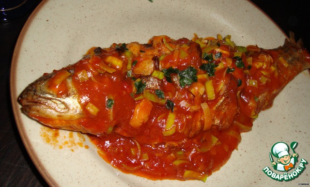 Fish in Chinese spicy garlic sauce