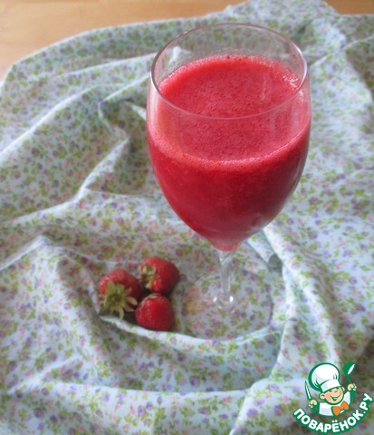 Strawberry-raspberry cocktail 