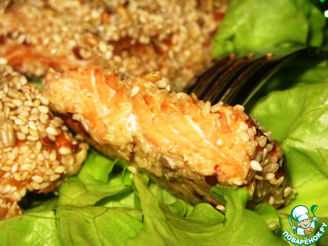 Marinated salmon baked in sesame