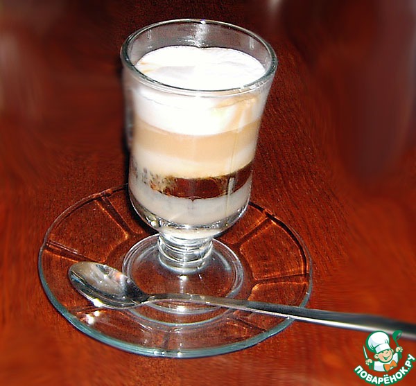 Cocktail coffee layered 