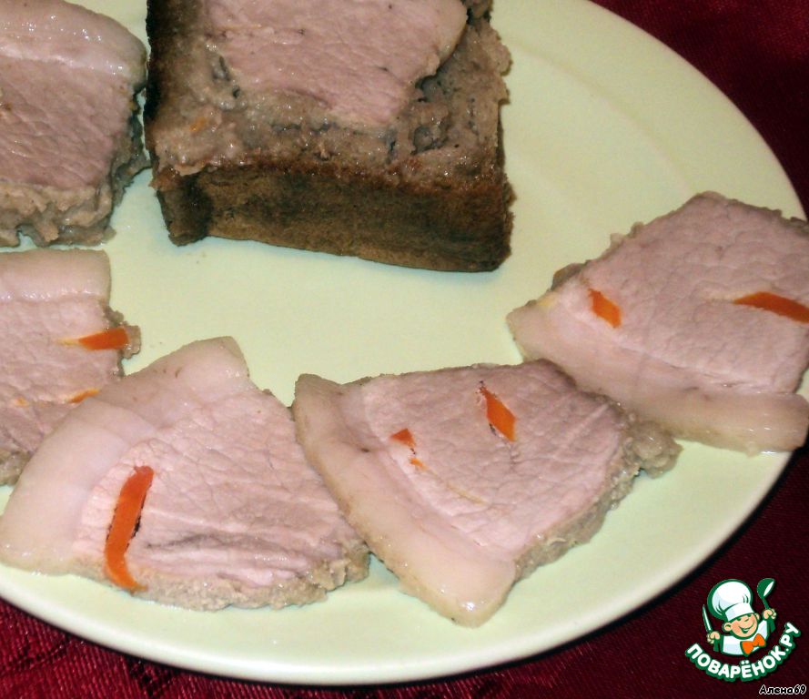 Ham in a loaf