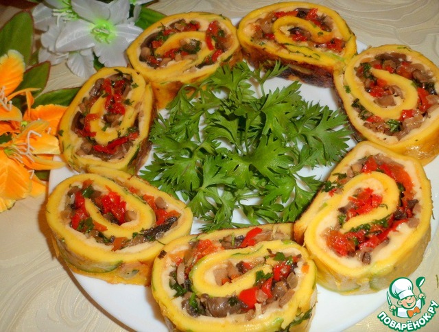 Яичный рулет с овощами и грибами