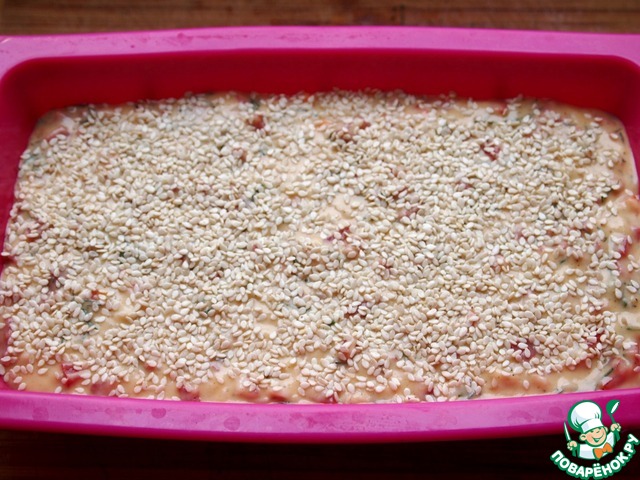 Snack cake with salami and bell peppers