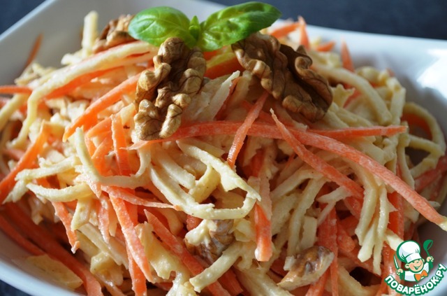 Salad of celery, carrot and Apple