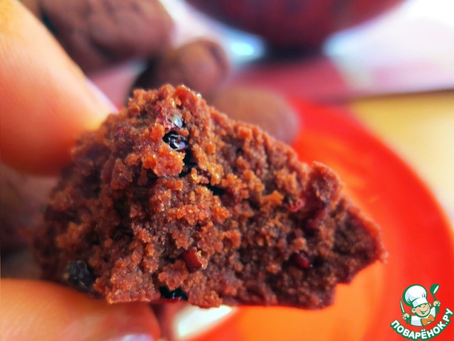 Постное шоколадное печенье с ягодами