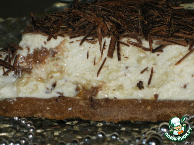 Cheese cake with chocolate Mars bars