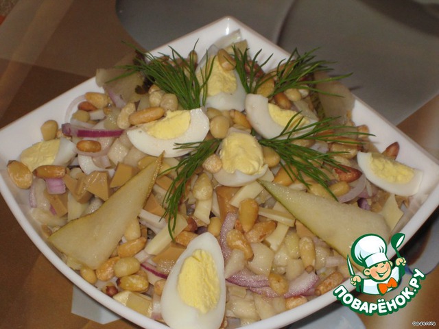 Squid salad with pear