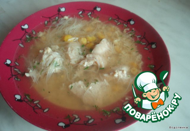 Chicken soup with rice vermicelli