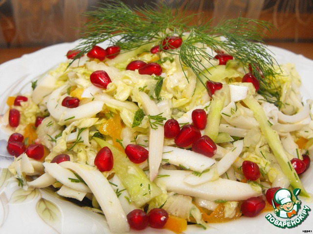 The Chinese cabbage salad with calamari