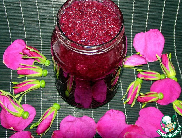 Jam from wild rose petals