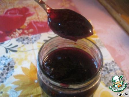 The black currant jam