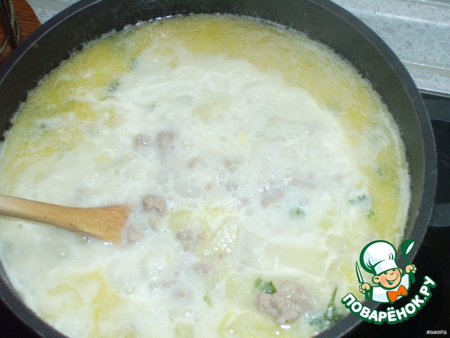 Сырный суп с луком-пореем