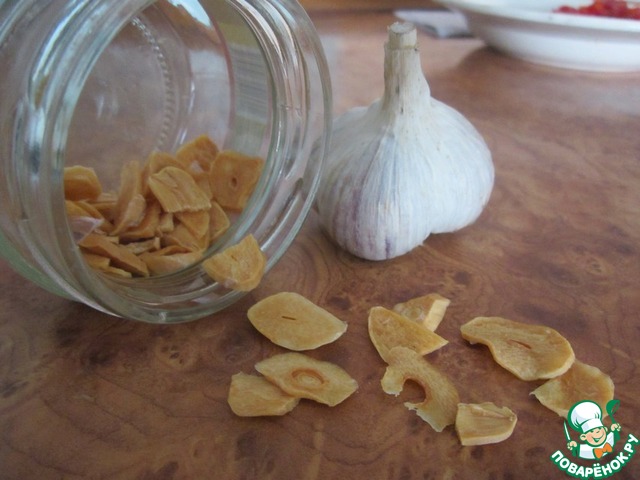 Dried garlic