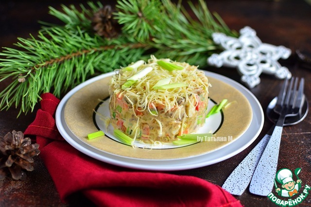 Salad with liver and tangerines