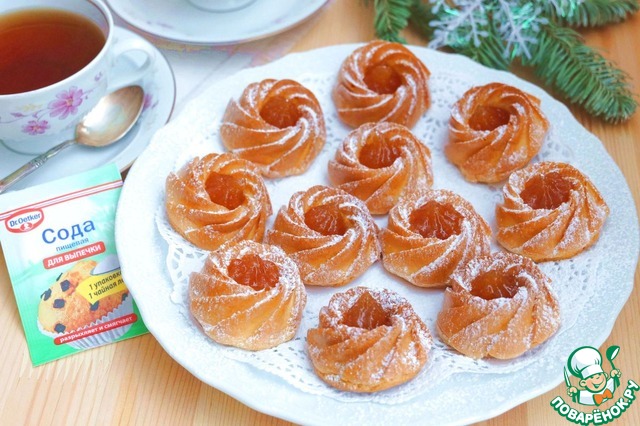 Indian pastries with apricot jam