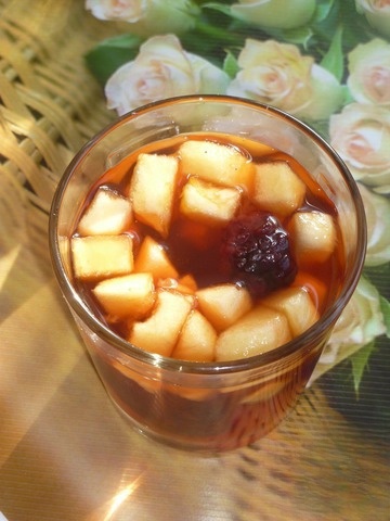 Apple-BlackBerry tea