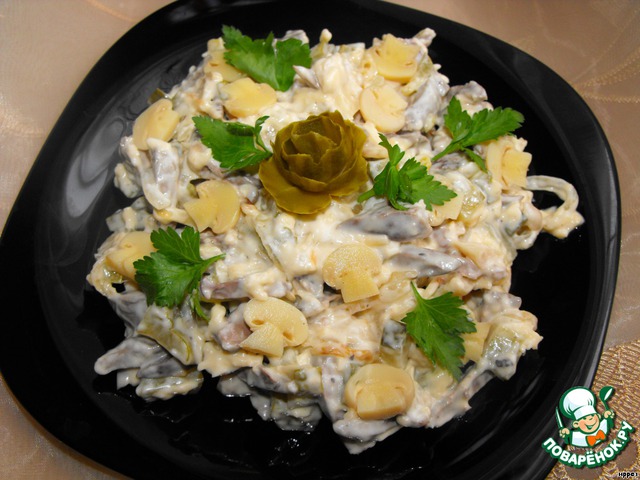 Salad of chicken hearts