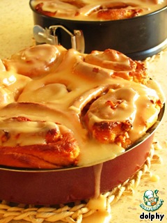 Pumpkin muffins with walnuts and brown sugar