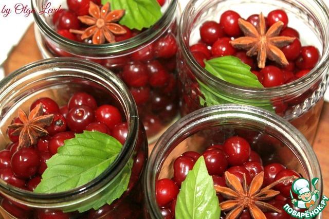 Canned cherries in spiced syrup