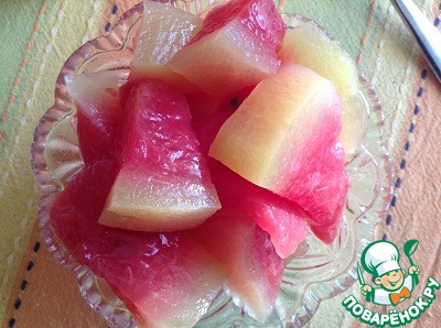 Watermelon pickled with mustard