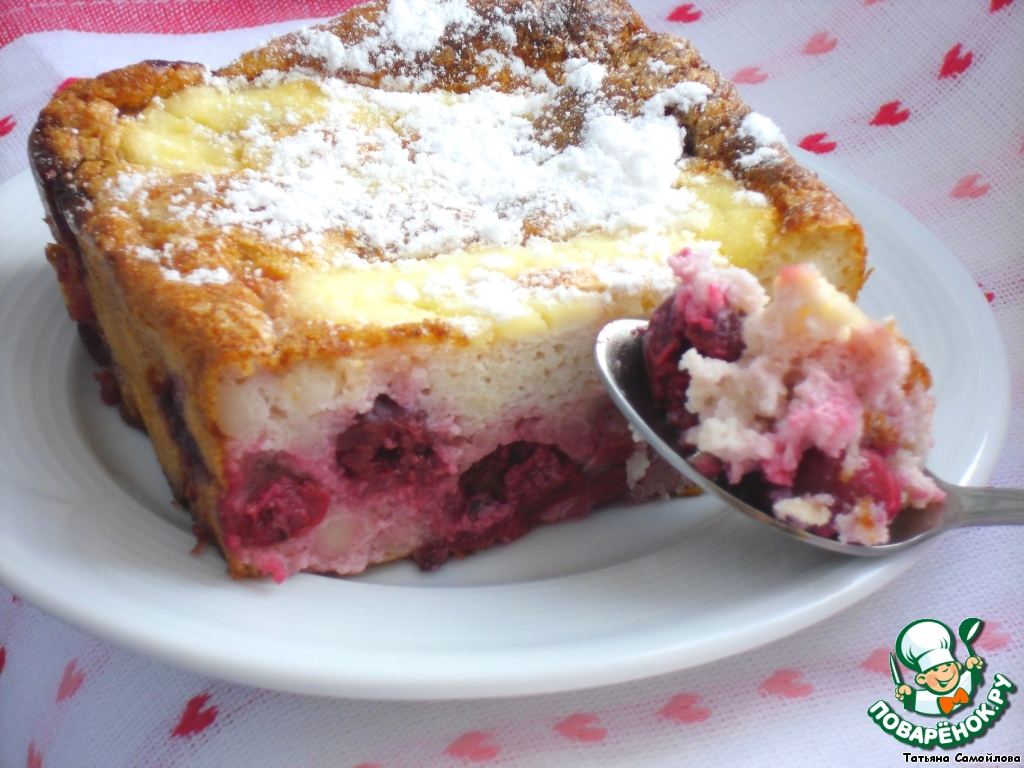 Cherry pudding with semolina and cinnamon