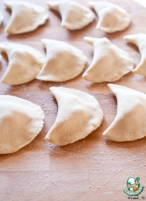 Calzoncini with spinach and cheese