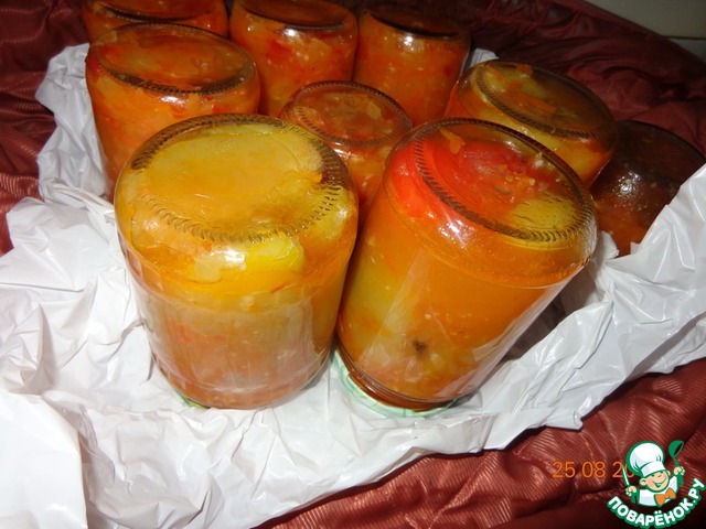 Bell pepper stuffed with vegetables for the winter