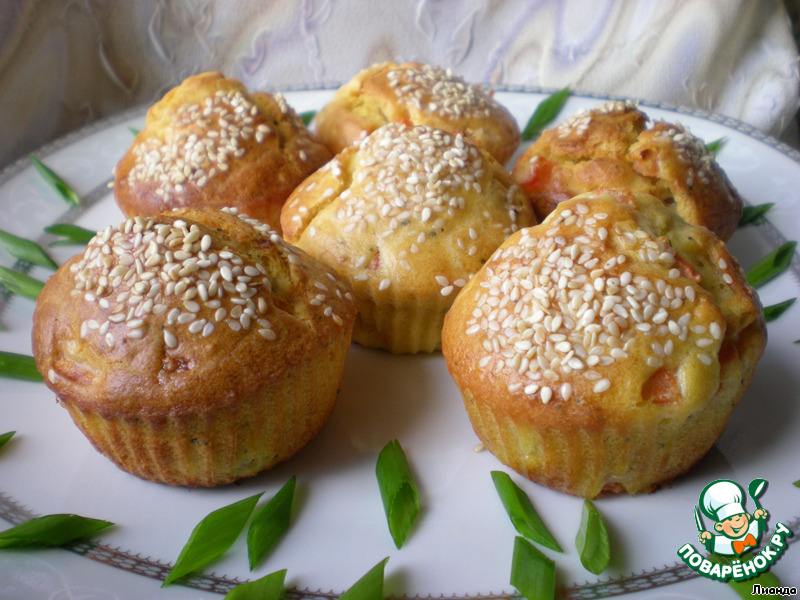 Muffins with mozzarella
