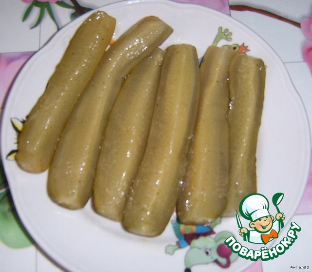 Pickles in mustard sauce