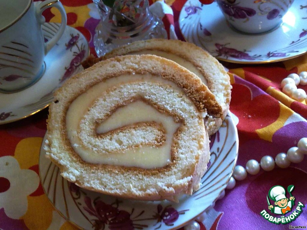 Sponge roll with butter cream