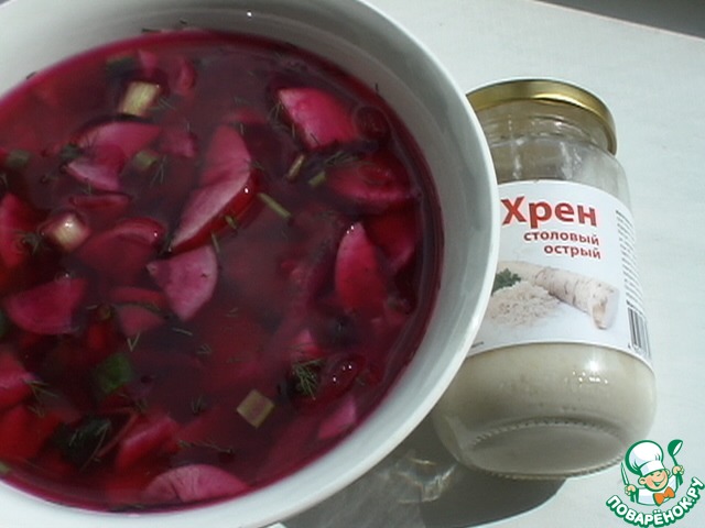 Summer beet soup 