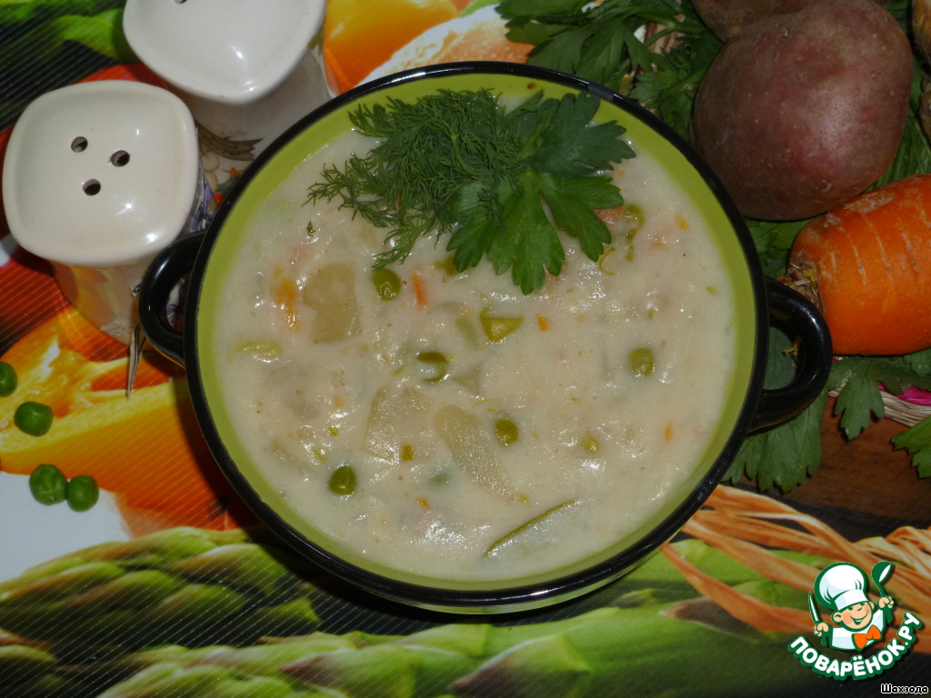 Thick milky soup with vegetables