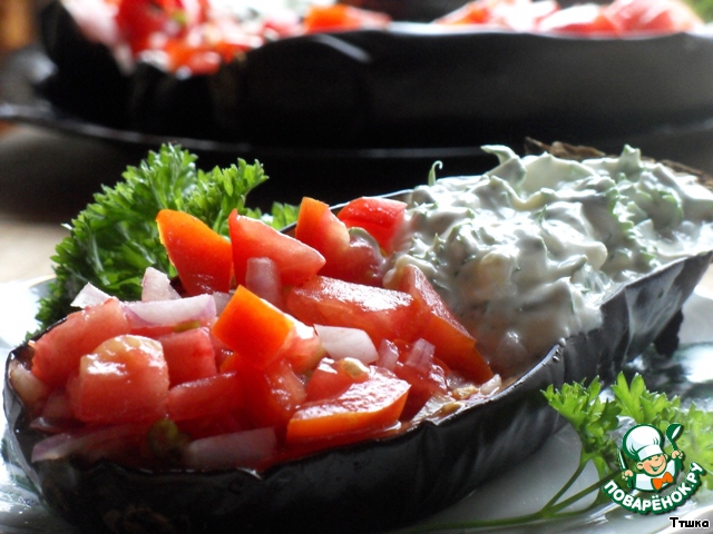 Baked eggplant with cream sauce and salsa