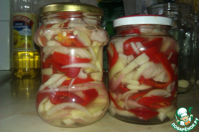 Hot pepper with onions