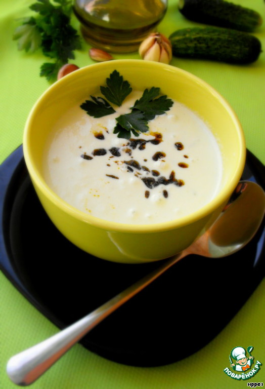 Cold cucumber soup