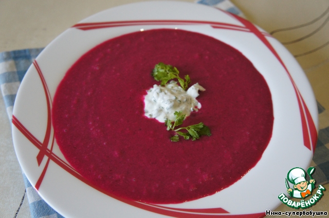Beet soup with coconut milk
