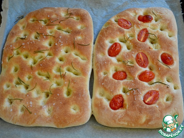 Focaccia mineral water