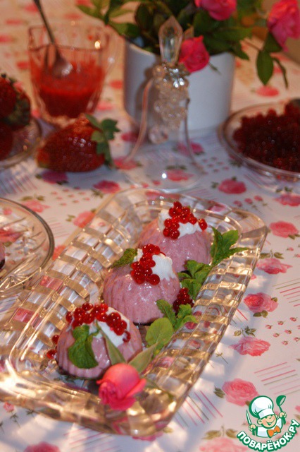 Strawberry Panna cotta 