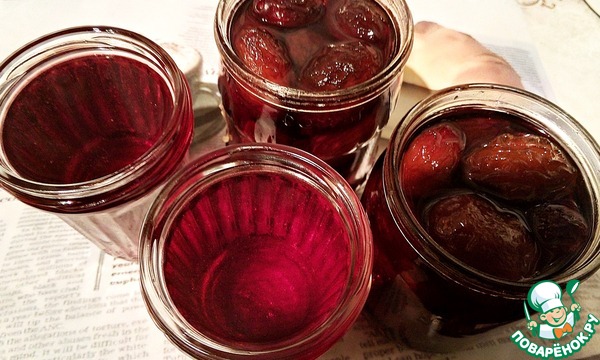 Jam from plums with bone