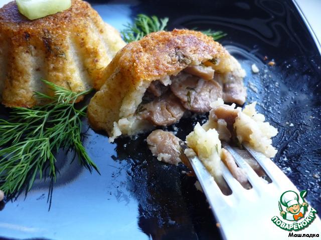 The potato cakes with mushrooms