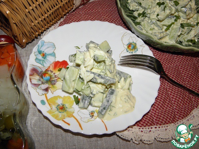 Cucumber salad 