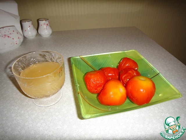 Tomatoes in Apple juice