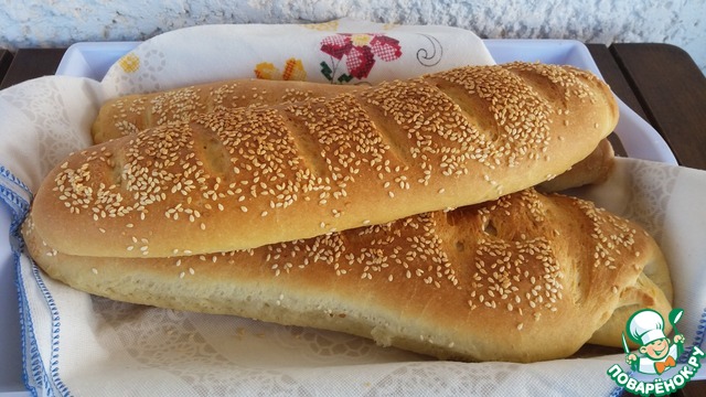 Creamy bars with sesame seeds