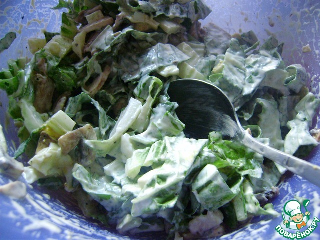 Salad with Peking cabbage 